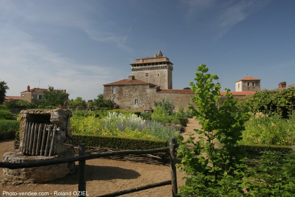 Donjon de bazoges en pareds en Vendée